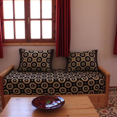 Riad Kebdana Ifoutatsene المظهر الخارجي الصورة