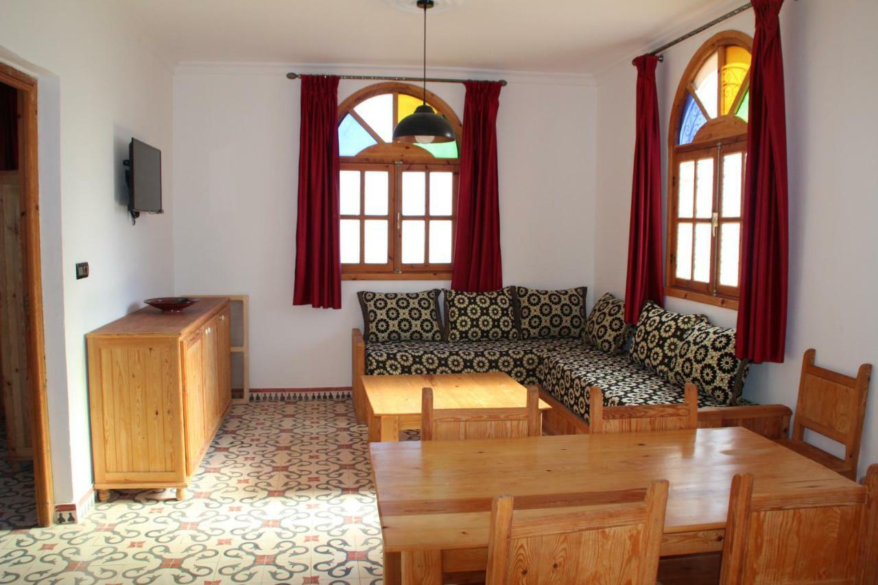 Riad Kebdana Ifoutatsene المظهر الخارجي الصورة