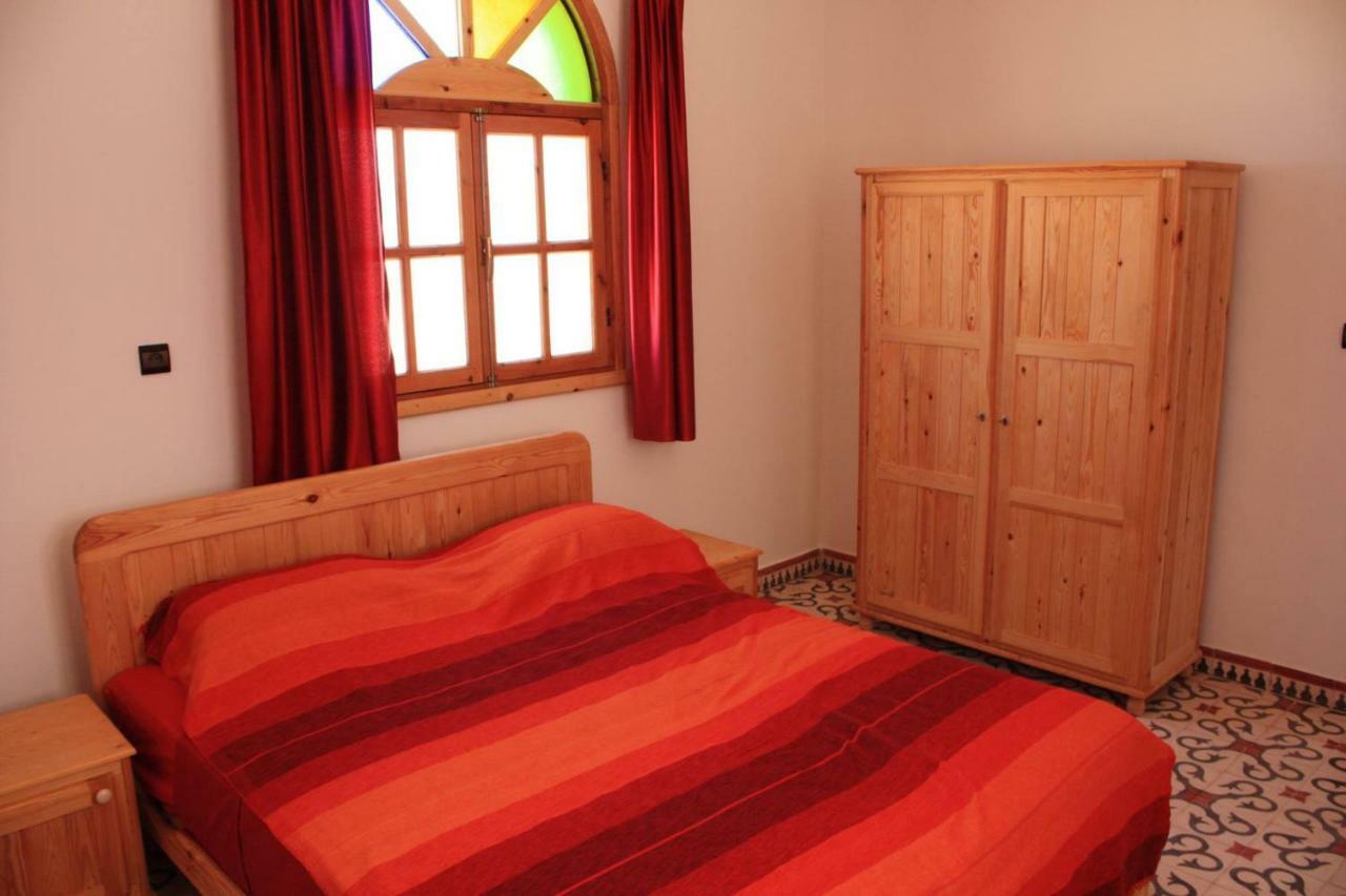 Riad Kebdana Ifoutatsene المظهر الخارجي الصورة